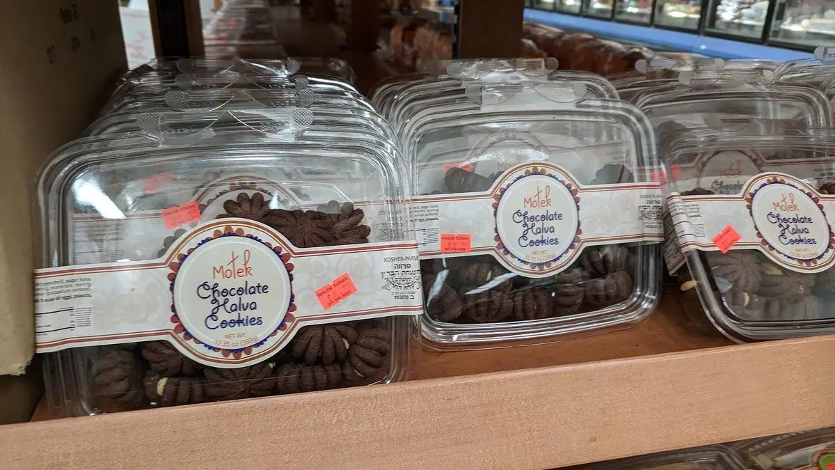 Warrens Bakery – bakery in Tavistock town centre